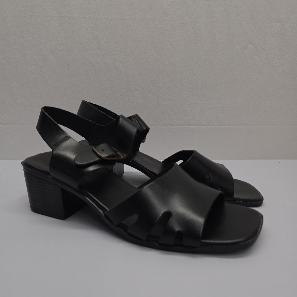 Vintage 20/20 Black Leather Block Heel Strappy Sandals Size 8 Made in Brazil
